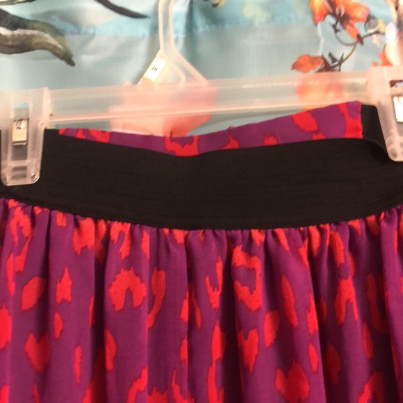 Beautiful flowy high low skirt - Picture 8 of 12